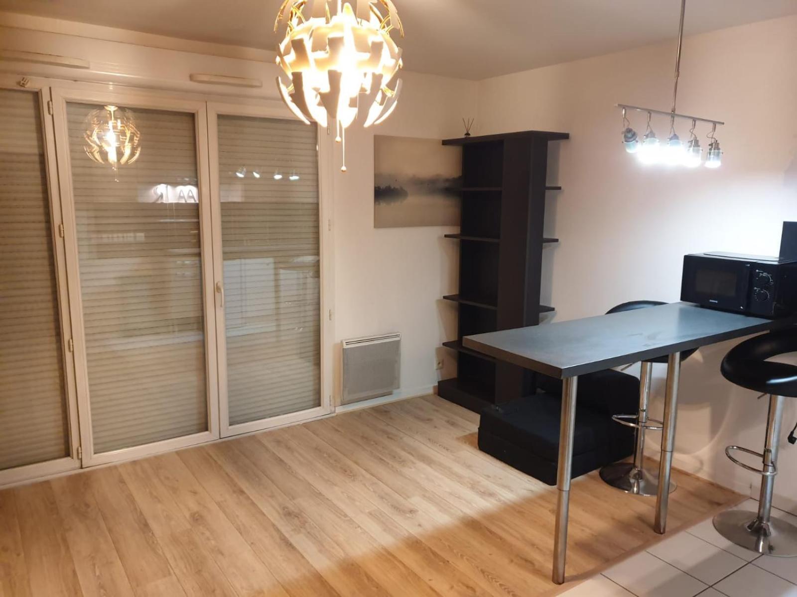 Studio Proche Rer E Rosny-sous-Bois Luaran gambar